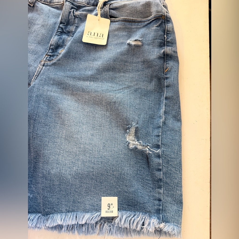 Ana High Rise Denim Bermuda Shorts Jean Shorts - Womens Size 16 Blue Horizon - Picture 8 of 16